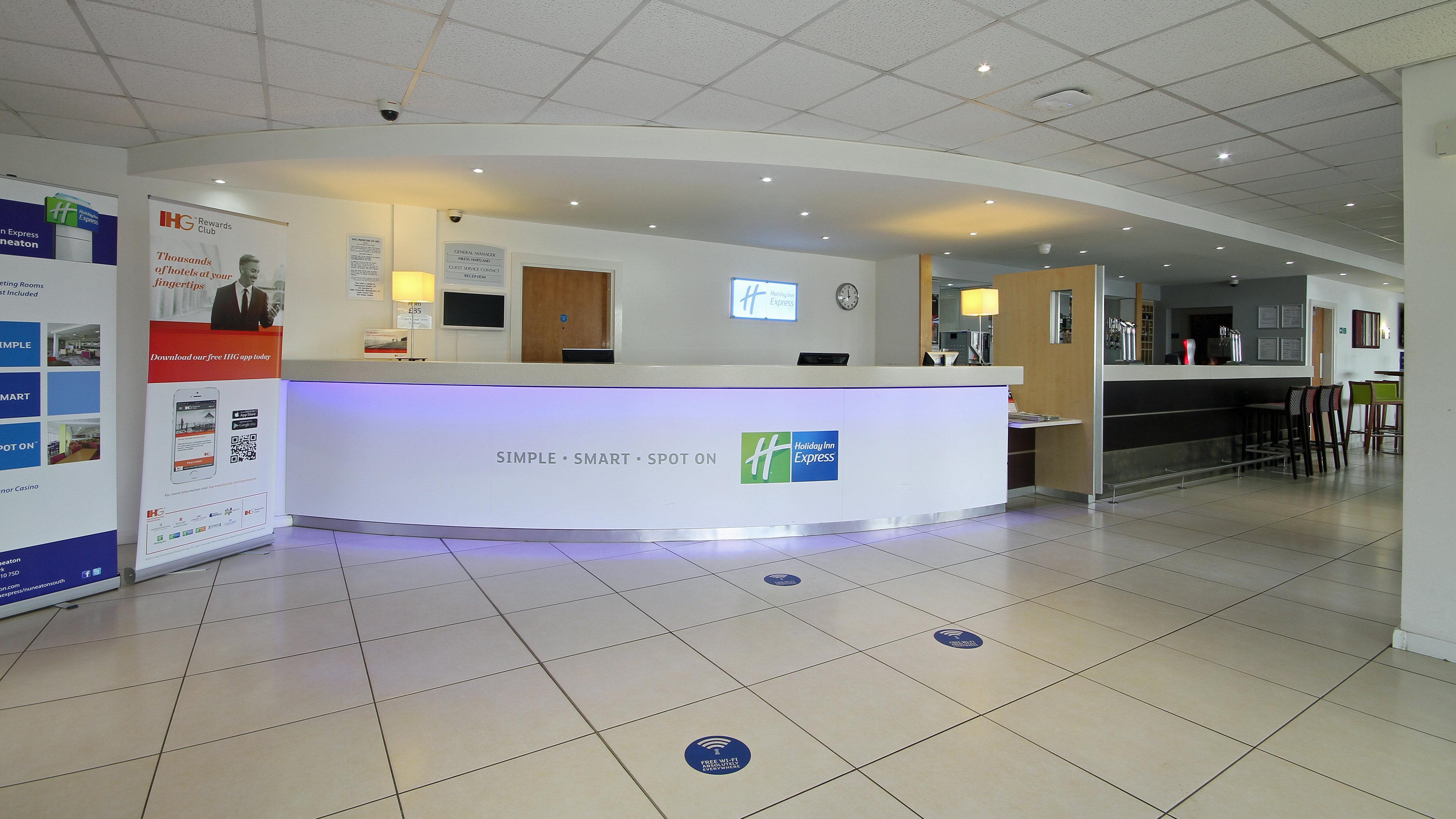 Holiday Inn Express Nuneaton By Ihg Exterior photo