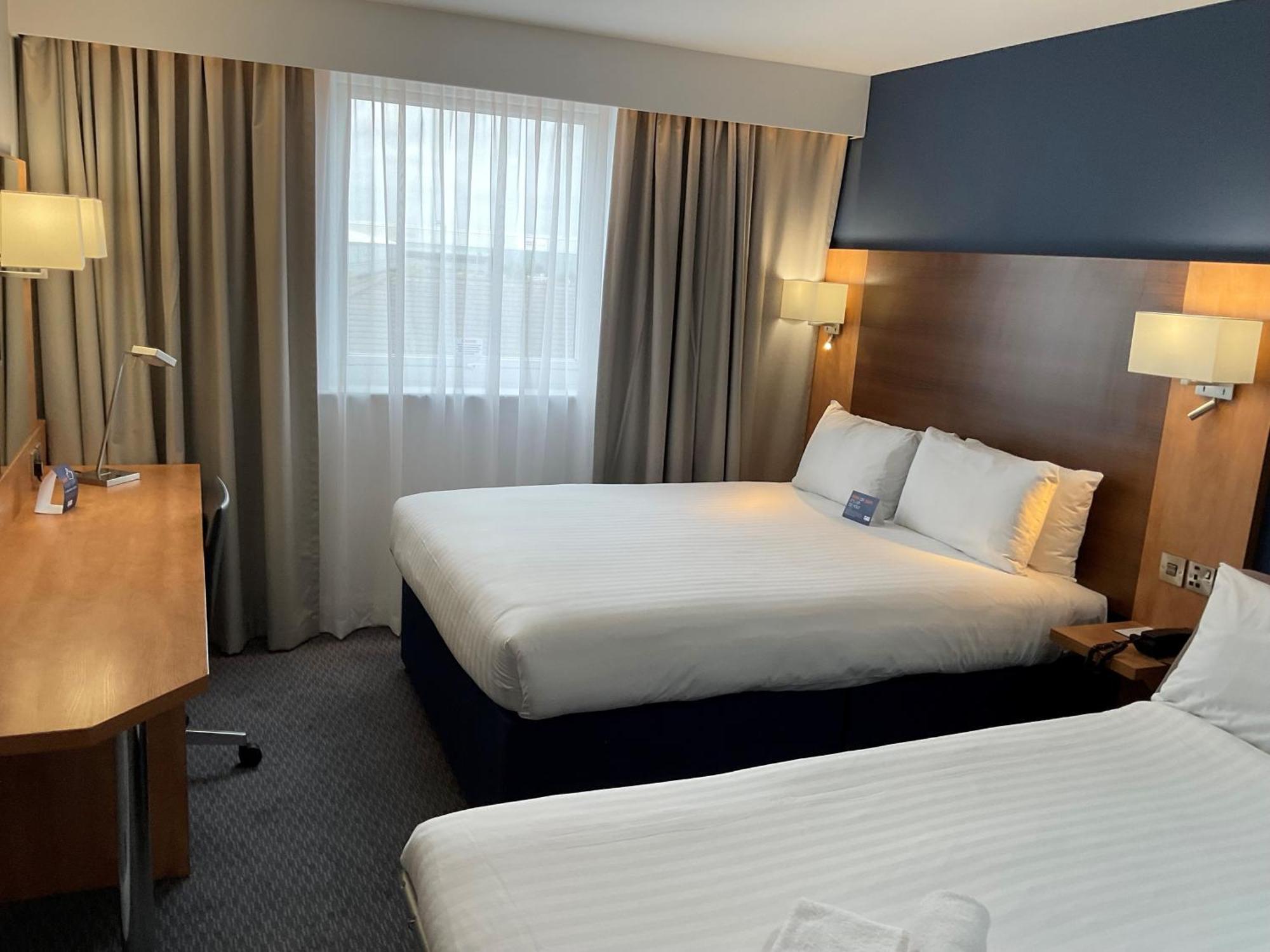 Holiday Inn Express Nuneaton By Ihg Exterior photo